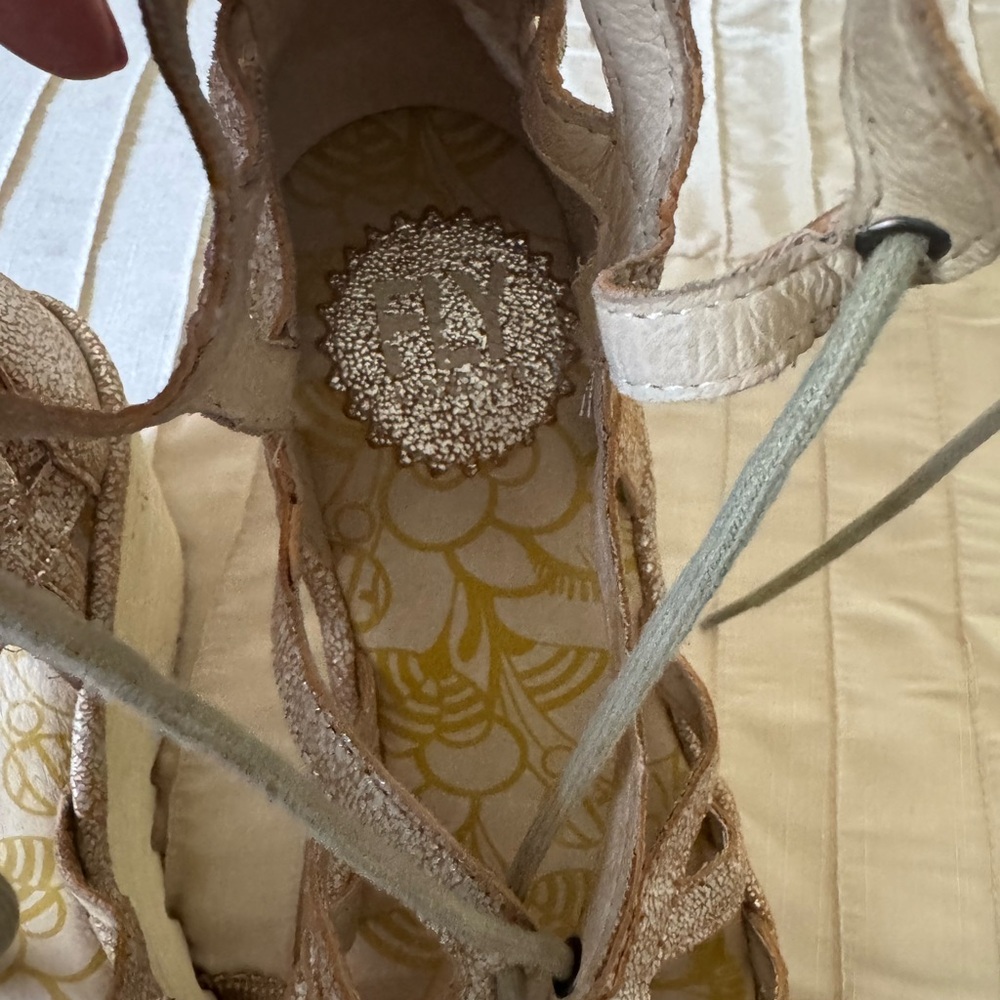 Fly London Women's Yuke Tan/Silver and Cream Sandals - Picture 5 of 7